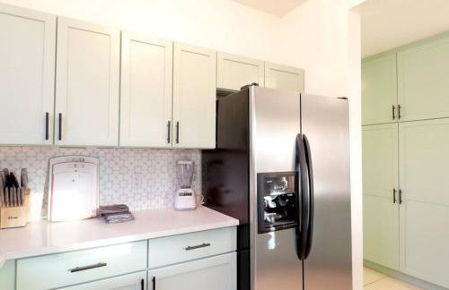 Epic 6BR with Pool, Spa and Fire Pit - Walk to Trails - Foto 20