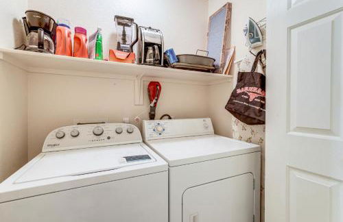 Golf Course Views! Relaxing and Convenient Mesa Unit - Foto 20