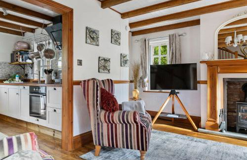 Beryas Cottage - Fireplace - Free Parking & WiFi - Pet Allowed - Foto 9