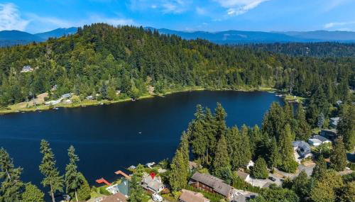 European White Castle on Lake Desire Private Dock - Foto 3