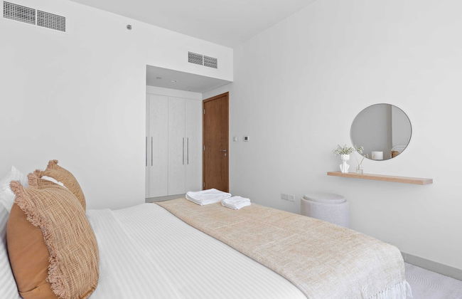 Silkhaus Julphar Tower, Al Reem Abu Dhabi - Photo 12