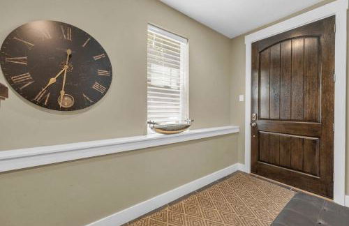 Charming 3BR-Near Skiing & Hiking - Foto 6