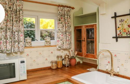 Vine Cottage - Photo 5