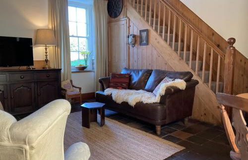 The Back Wing - Pen y Graig Farmhouse, Church Bay, sea views near beach No Pets - Foto 4