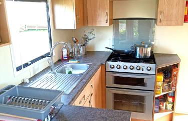 Mobil-home 4 à 6 personnes camping paradis 4 étoiles - Foto 4