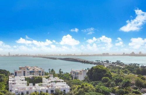 BRAND NEW TOP FLOOR IN THE HEART OF MIAMI - Foto 63