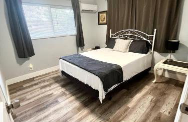 NEW Pompano Beach AirPark Duplex! Patio Parking! - Foto 28