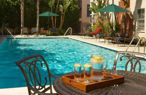 Chic Residences Steps from Beverly Hills & Sony Pictures - Photo 34