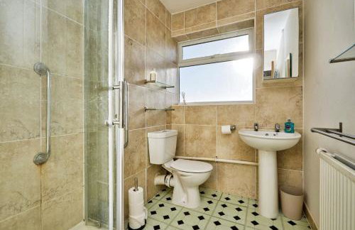 Sunny Downs - Photo 17