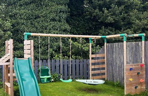 Riverside View - Large, modern 4 bedroom house with hot tub - Foto 15