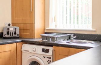 Apartment 10 - Photo 20