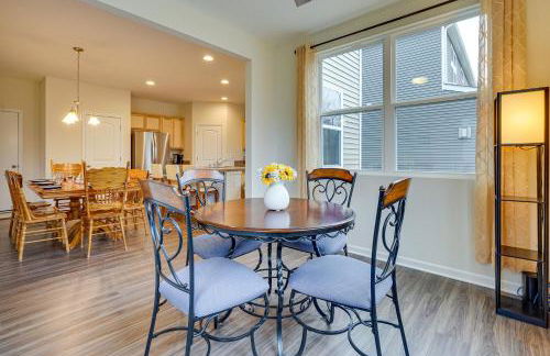 Private Backyard! Spacious Home 25 Mi to Columbus - Foto 10