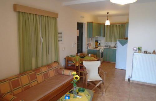 Tompras Village - Photo 16