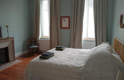 Big Townhouse In Paray Le Monial For 25 People - Foto 13