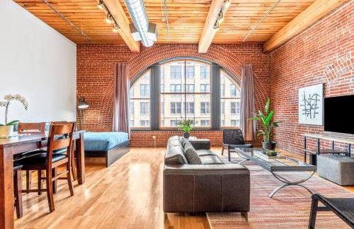 Stylish DWTN Loft with Great Views 6B - Foto 1