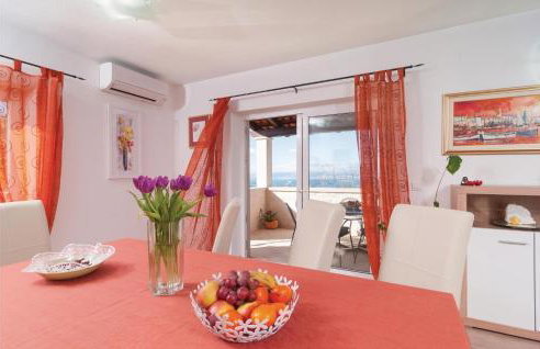 Five-Bedroom Holiday Home In Donji Humag - Photo 18