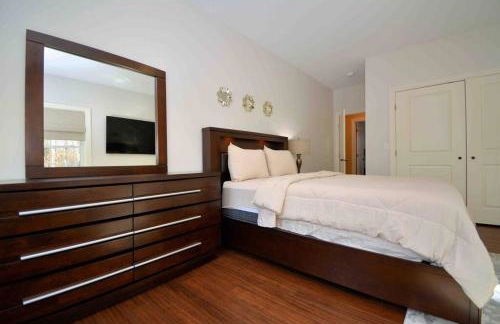 9 Bedroom Saratoga Retreat, In-Ground Heated Pool, HotTub, Firepit, Gourmet Kitchen, Private Office - Foto 69