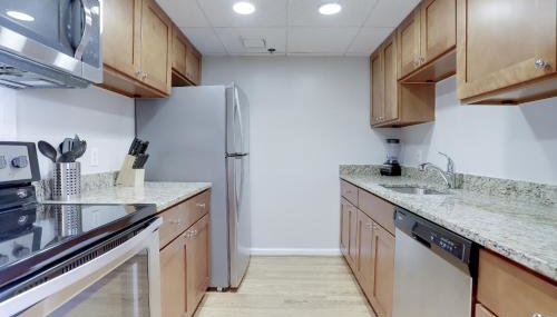 Spacious and Minimalist Apartment on Pentagon City - Foto 5, stove, dishwasher