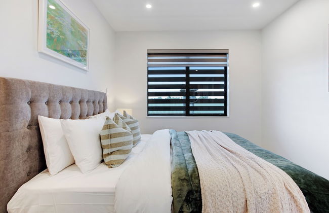 Central Oasis Townhouse with Parking - Photo 7