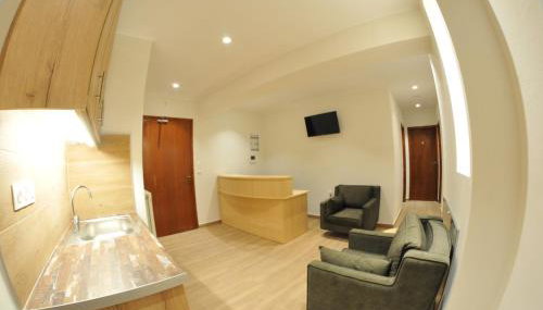 Η ΦΛΩΚΑΤΗ - Foto 1