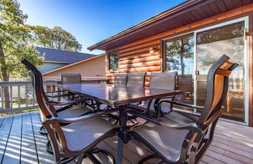 Dog Friendly Leech Lake Home w Perfect Beach Garage Boat Lift - Foto 37