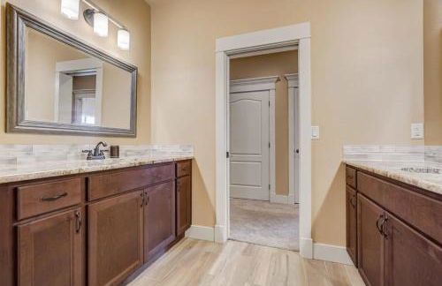 Stargazer Paradise - Top Spot Hot Tub Gym Man Cave - Foto 49