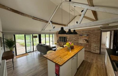 The Old Cattle Barn - Photo 8