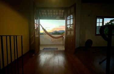 Casa Rústica - 3 vagas de garagem - Pet Friendly com vista para Serra de São José - até 8 hóspedes - Foto 23