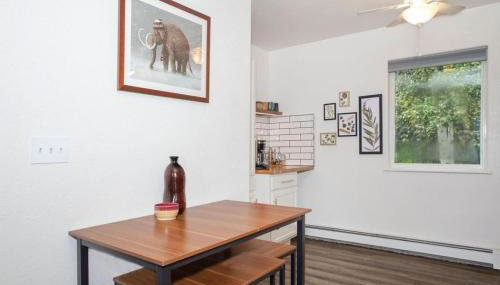 Sunflower Sanctuary - Photo 4