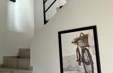 Villa Gaïa - 2 suites lits King size et salles de bain privatives - parking privé - 10 minutes Eurexpo - Aéroport - Groupama Stadium - Foto 15