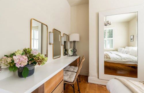 The Gatehouse at Samlesbury Hall - Foto 16