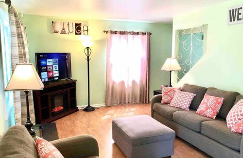 The Ultimate Escape. Unpack, Relax, Enjoy!Sleeps14 - Foto 13