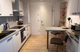 BG Living & Hosting - Stylish Luxury Apartments in the City Center - Parking, WiFi & Washing Machine - Foto 7