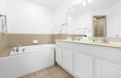 Vista Home near Disney - NEW heated hot tub - games room - Foto 23