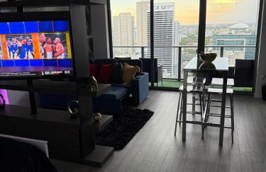 Miami Downtown Brickell Penthouse Studio With Breathtaking Views - Photo 30