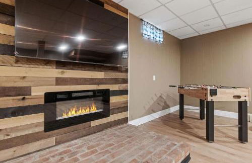 Lake Escape Family & Pet Friendly with Dock Access - Photo 53