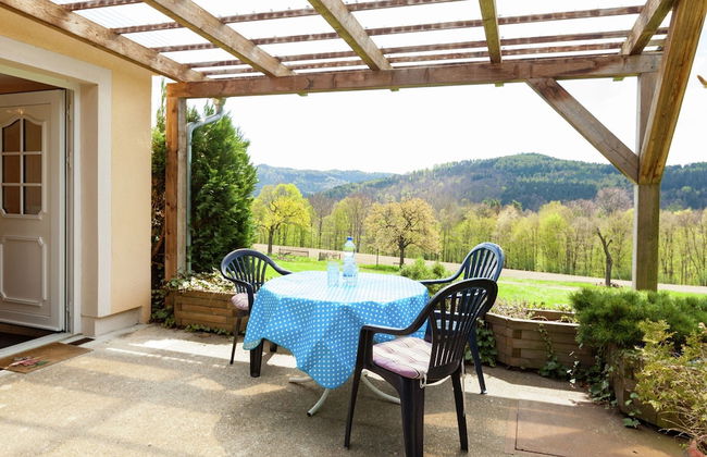 Modern Holiday Home With Shared Swimming Pool in Mittelndorf - Foto 35