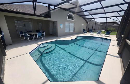 Lake View Pool Home near Disney and Shoppings - Foto 28