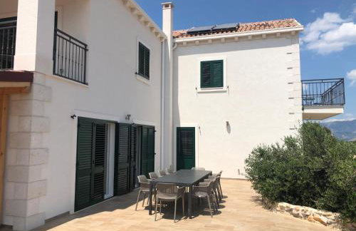 Villa Luisa Pucisca - 2 Häuser, 6 Schlafzimmer Insel Brac - Pool, Grill, Kamin, Tischtennis, Boccia - Foto 20