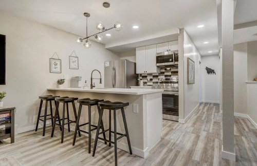 The Stone Lodge - Sleeps 15 - Hot Tubs - Game Room - Foto 22