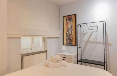 For You Rentals Apartamento Amplio y Elegante en Paseo de la Habana Temporal PDH520 - Photo 32