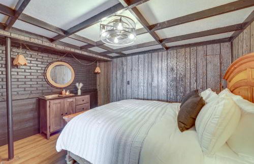 Private Hot Tub and Dock Lakefront Grove Retreat! - Foto 13