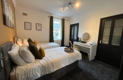 Contemporary & Chic inner terrace 5 mins from Barnsley town centre - Foto 11