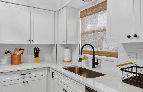 Coastal Paradise Condo Steps To Crescent Beach - Foto 13