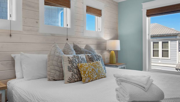 Beachy Chic Home Prime Location Seacrest! 2 Minute Walk to Pool! - Foto 4, Habitación