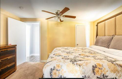 FORT MOORE and MORE, 8 Guests - Foto 9