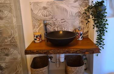 Ty Grain de Sel : logement privatif avec piscine, jardin et patio - Foto 27