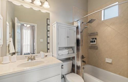 3 BD Townhome w Rooftop Terrace w Free Parking - Foto 24