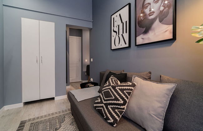 Chic Black White 2BR Retreat on Dambovitei - Foto 4