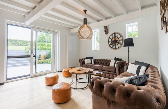 Spacious Family Holiday Home - Photo 17